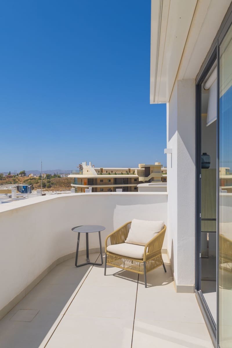 3 slaapkamer Penthouse te koop in Fuengirola met zwembad garage - € 1.595.000 (Ref: 9405997)