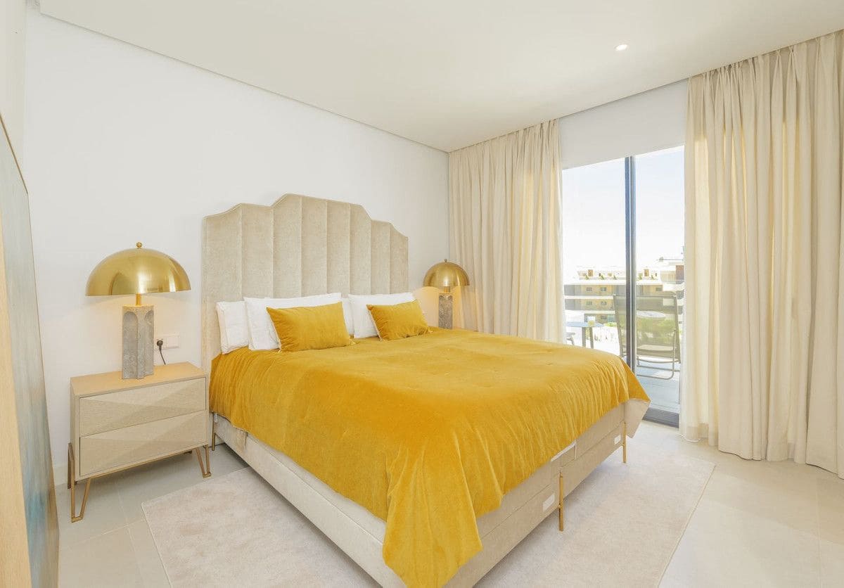 3 slaapkamer Penthouse te koop in Fuengirola met zwembad garage - € 1.595.000 (Ref: 9405997)
