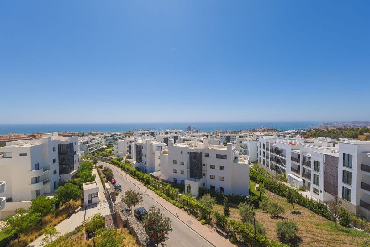 3 slaapkamer Penthouse te koop in Fuengirola met zwembad garage - € 1.595.000 (Ref: 9405997)
