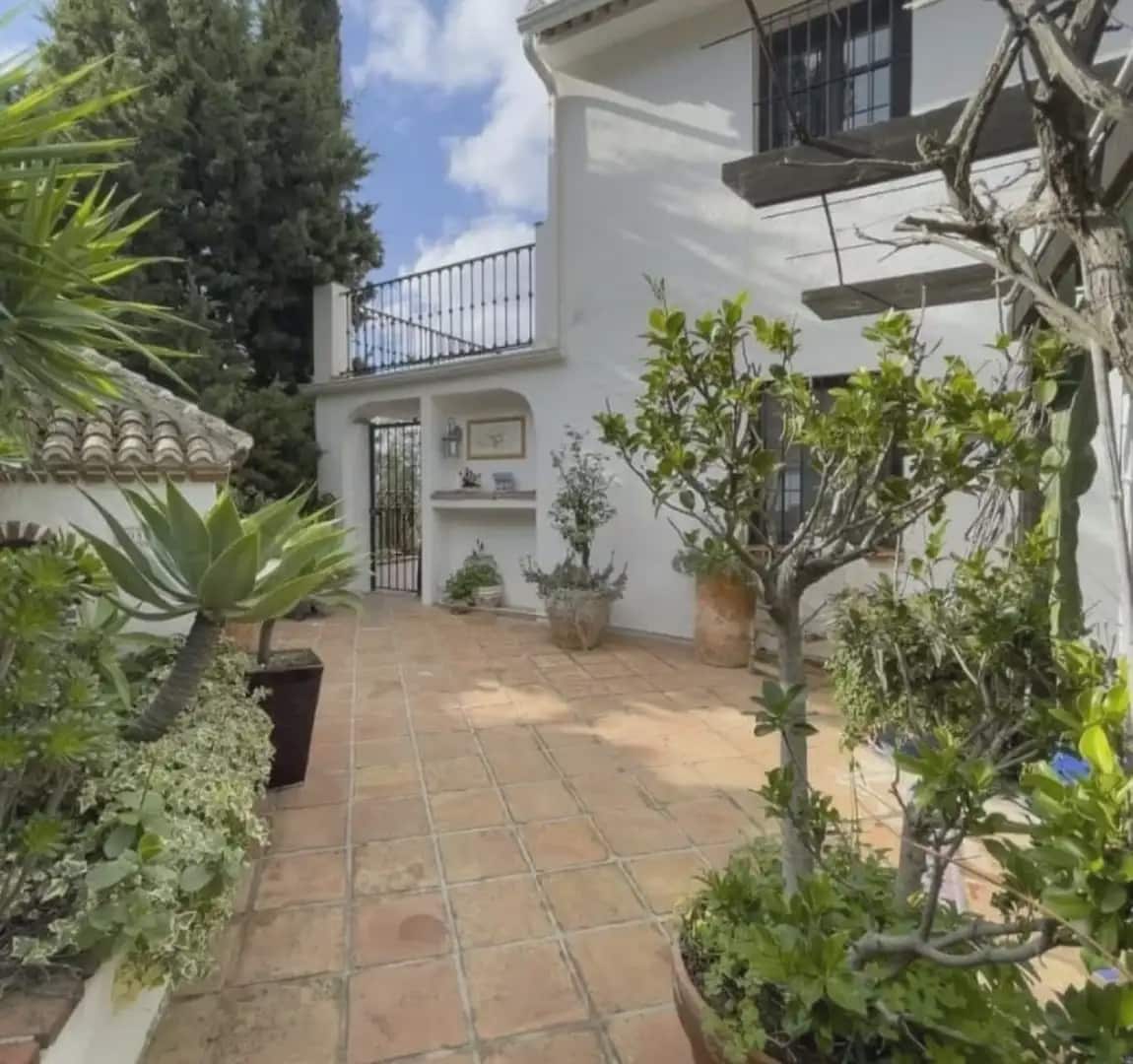 4 soveværelse Villa til salg i Mijas med garage - € 825.000 (Ref: 9405998)