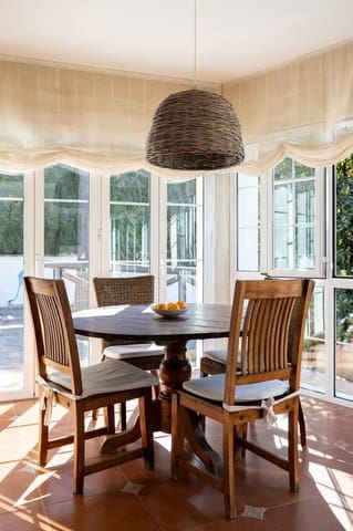 Chalet de 4 habitaciones en Mijas Golf, Mijas en venta con piscina - 1.150.000 € (Ref: 9405999)