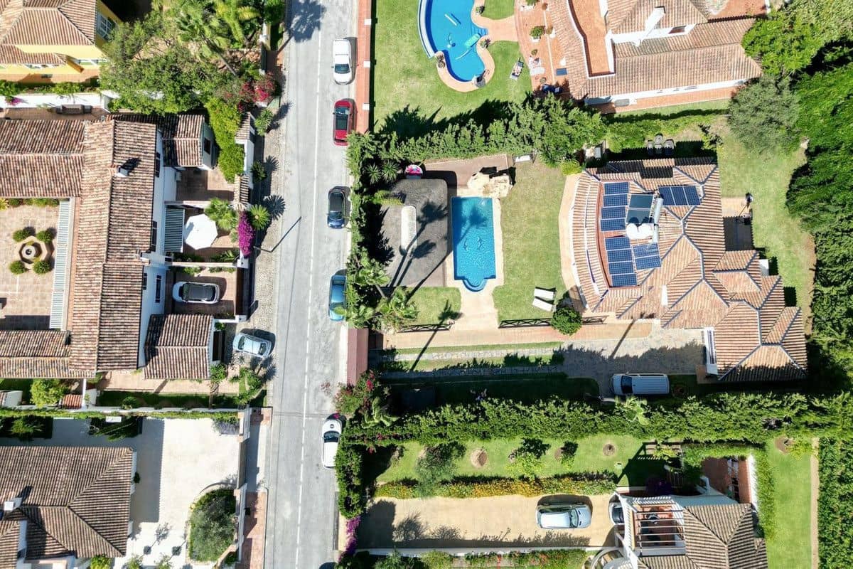 Chalet de 4 habitaciones en Mijas en venta con piscina - 1.150.000 € (Ref: 9405999)