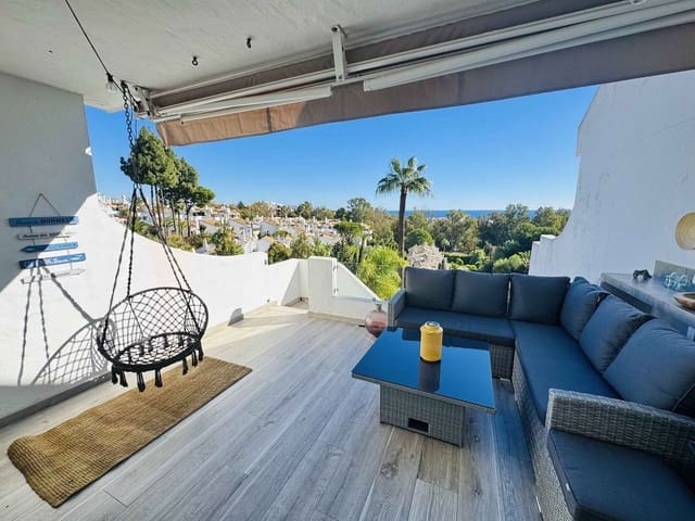 4 sypialnia Dom na sprzedaż w Calahonda, Mijas z basenem garażem - 595 000 € (Ref: 9406000)