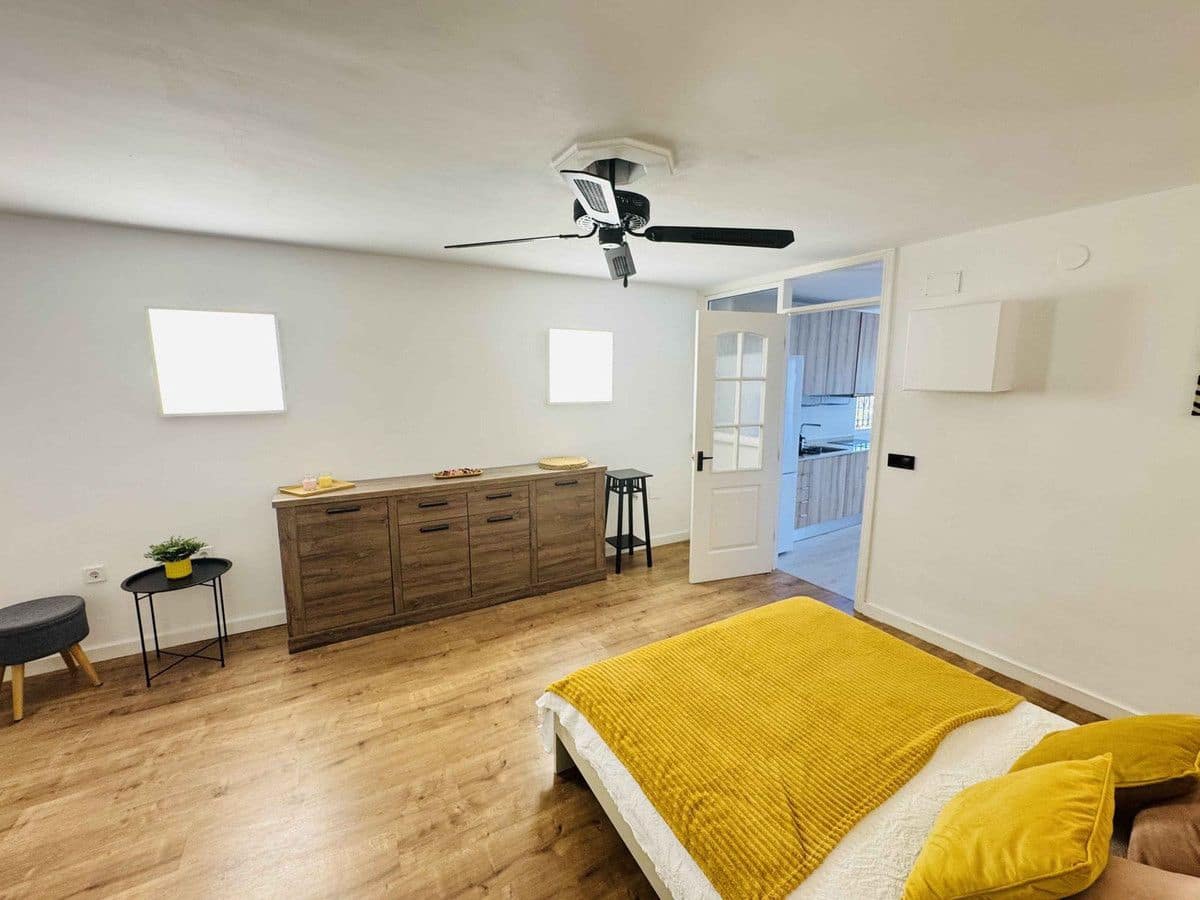 4 makuuhuone Omakotitalo myytävänä paikassa Mijas mukana uima-altaan 
autotalli - 595 000 € (Ref: 9406000)