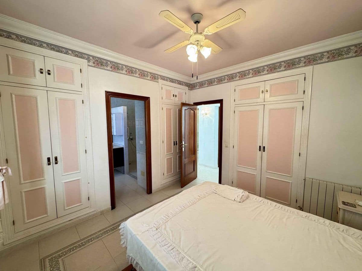 Chalet de 3 habitaciones en Mijas en venta con piscina garaje - 749.000 € (Ref: 9406002)