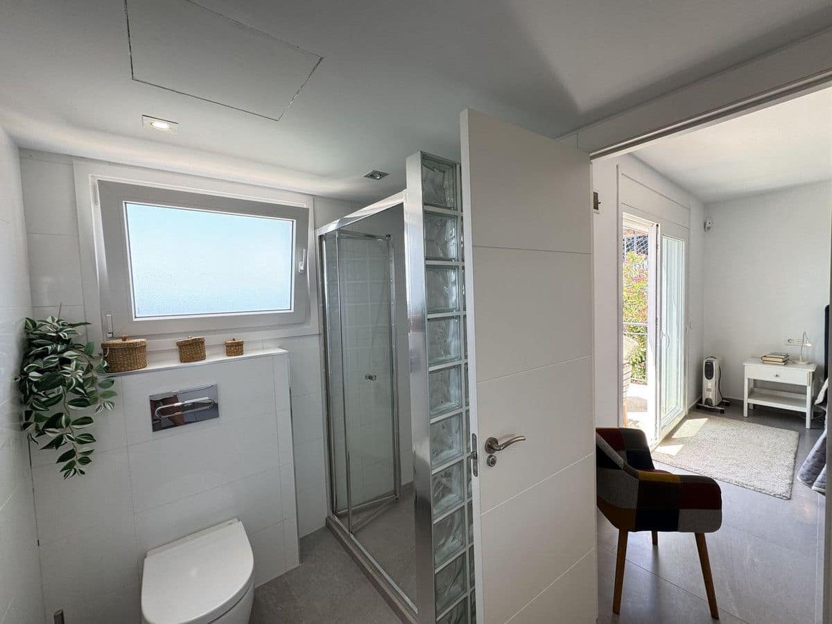 4 makuuhuone Huvila myytävänä paikassa Mijas mukana uima-altaan 
autotalli - 1 750 000 € (Ref: 9406004)