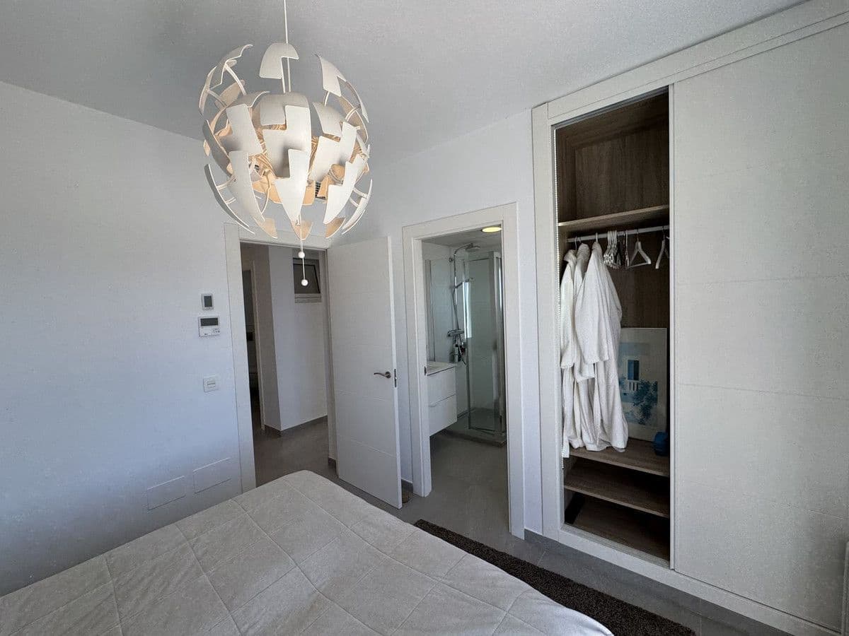 4 makuuhuone Huvila myytävänä paikassa Mijas mukana uima-altaan 
autotalli - 1 750 000 € (Ref: 9406004)