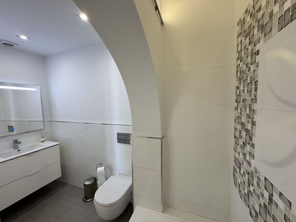 4 makuuhuone Huvila myytävänä paikassa Mijas mukana uima-altaan 
autotalli - 1 750 000 € (Ref: 9406004)