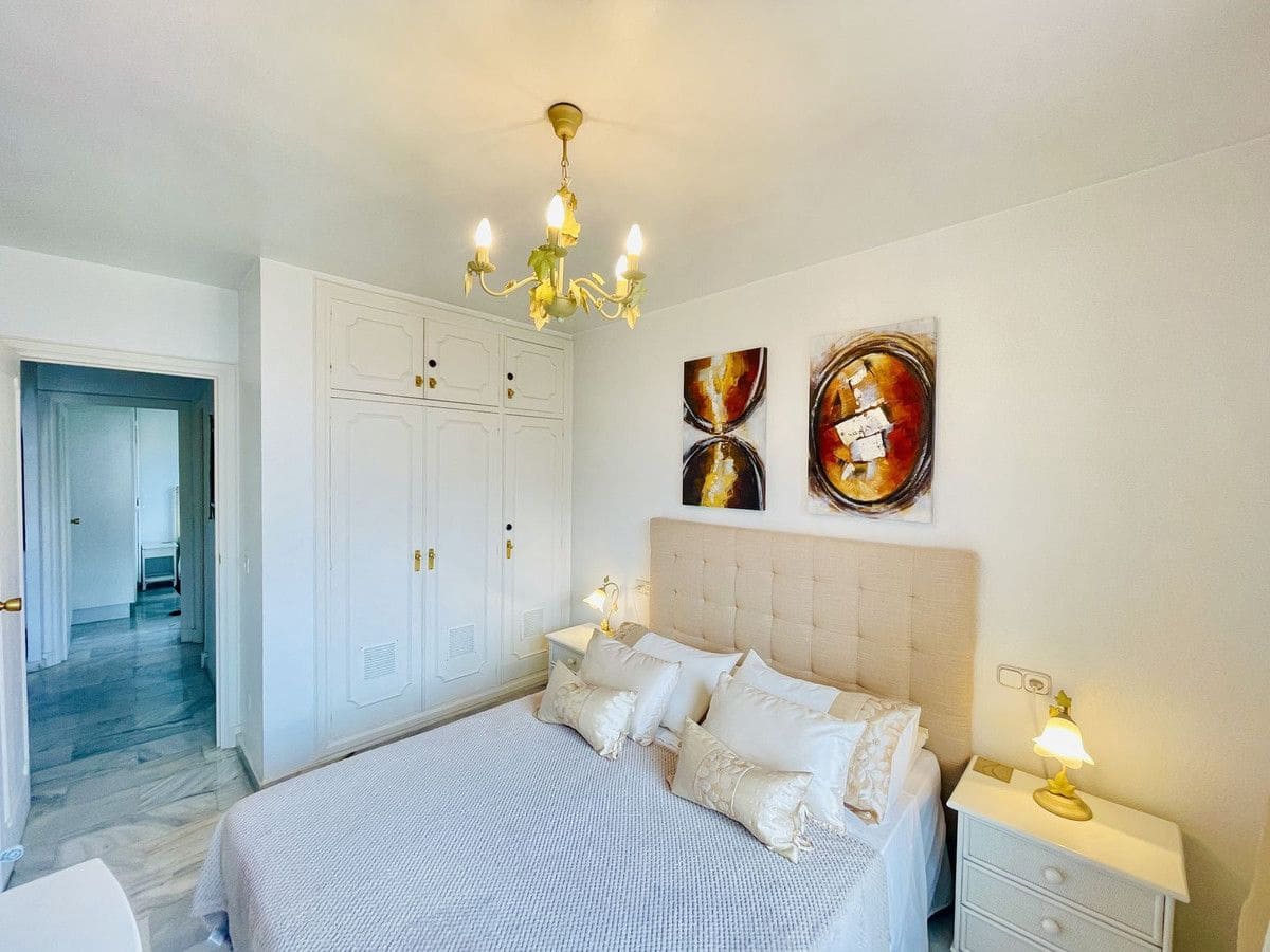 2 quarto Apartamento de Praia para venda em Mijas com piscina - 325 000 € (Ref: 9406005)