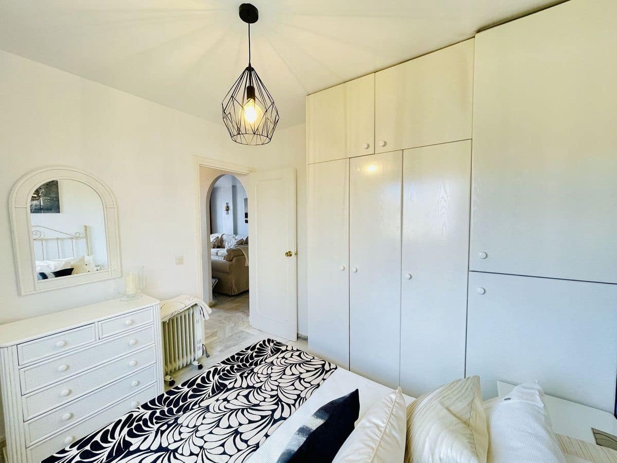 2 quarto Apartamento de Praia para venda em Mijas com piscina - 325 000 € (Ref: 9406005)