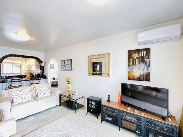 2 quarto Apartamento de Praia para venda em Riviera del Sol, Mijas com piscina - 325 000 € (Ref: 9406005)