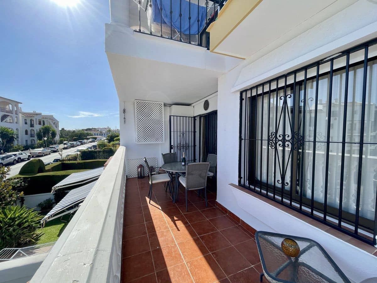 2 quarto Apartamento de Praia para venda em Mijas com piscina - 325 000 € (Ref: 9406005)