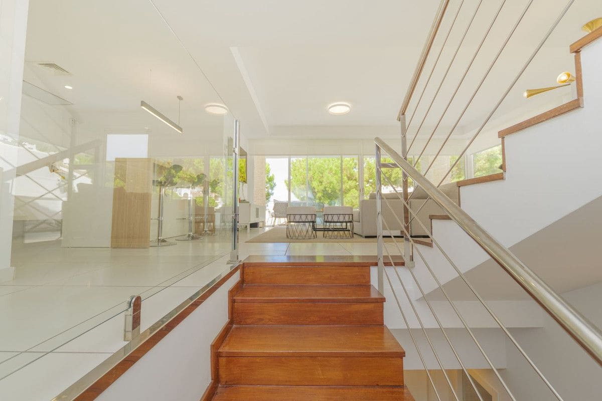 4 soverom Hus til salgs i Benalmadena med svømmebasseng garasje - € 940 000 (Ref: 9406007)