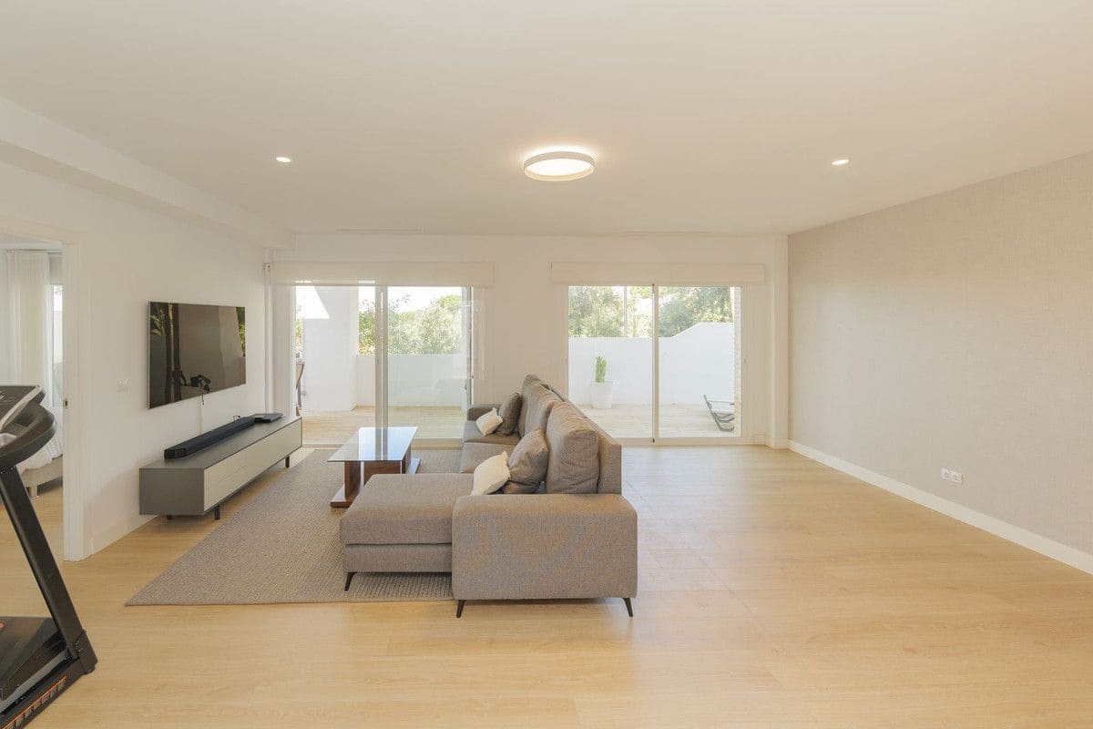 4 soverom Hus til salgs i Benalmadena med svømmebasseng garasje - € 940 000 (Ref: 9406007)