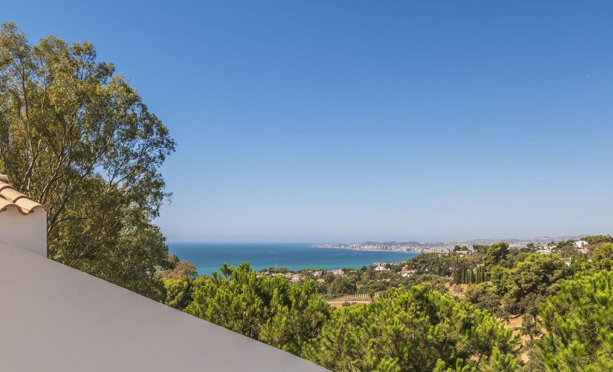 4 soverom Hus til salgs i Benalmadena med svømmebasseng garasje - € 940 000 (Ref: 9406007)