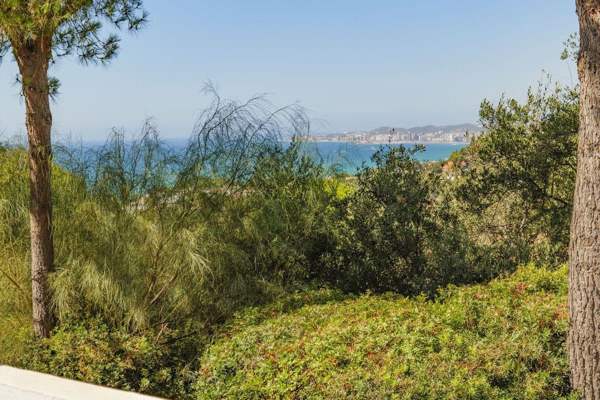 4 soverom Hus til salgs i Benalmadena med svømmebasseng garasje - € 940 000 (Ref: 9406007)