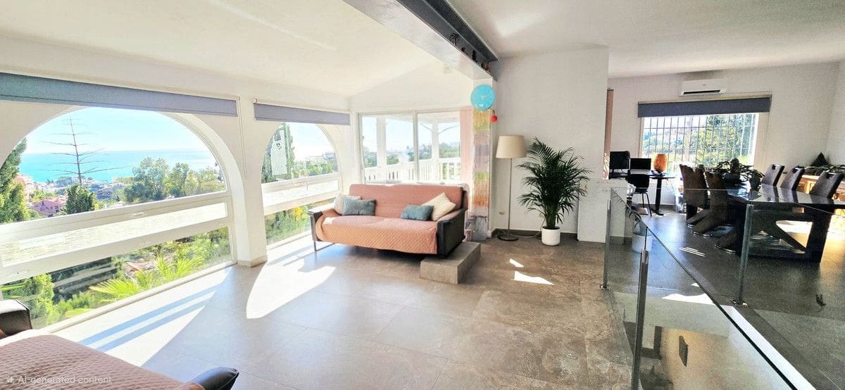 3 sypialnia Willa na sprzedaż w Fuengirola z basenem garażem - 1 200 000 € (Ref: 9406008)