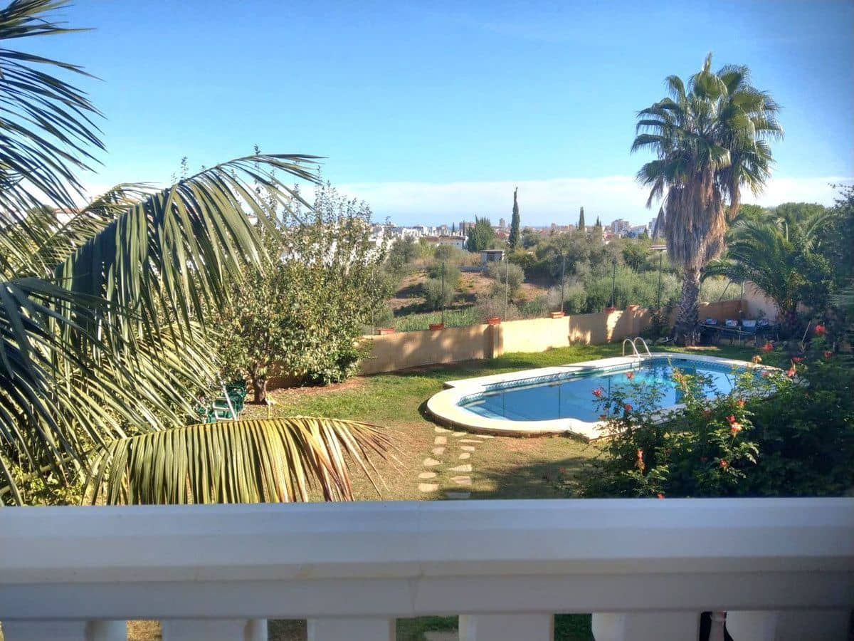 4 soverom Villa til salgs i Mijas med svømmebasseng garasje - € 995 000 (Ref: 9406009)