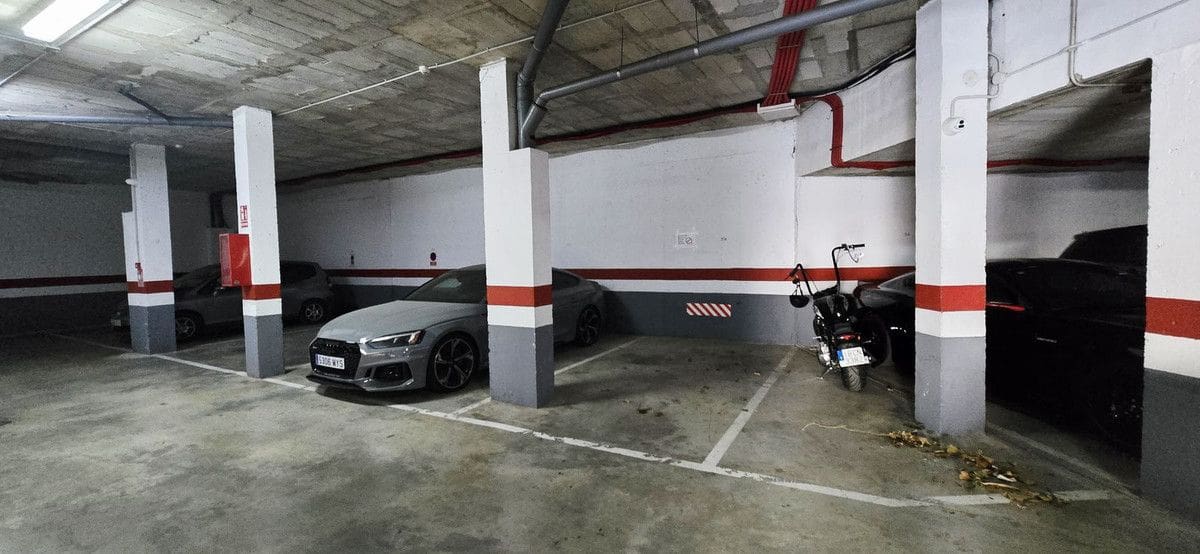 2 soveværelse Strandlejlighed til salg i Fuengirola med swimmingpool garage - € 398.000 (Ref: 9406012)