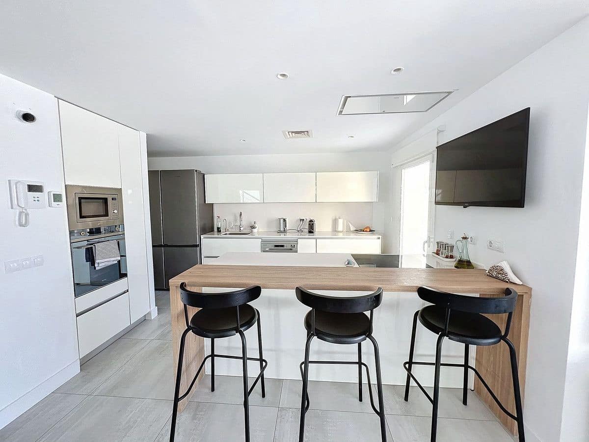 3 chambre Maison de Ville à vendre à Benalmadena avec piscine garage - 1 200 000 € (Ref: 9406015)