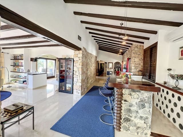 4 soveværelse Villa til salg i Mijas pueblo, Mijas med swimmingpool garage - € 1.475.000 (Ref: 9406017)