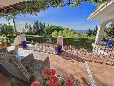 4 soveværelse Villa til salg i Mijas med swimmingpool garage - € 1.475.000 (Ref: 9406017)