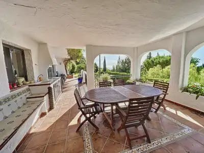 4 soveværelse Villa til salg i Mijas med swimmingpool garage - € 1.475.000 (Ref: 9406017)