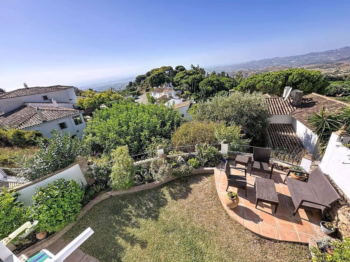 3 sovrum Semi-fristående Villa till salu i Mijas med pool garage - 475 000 € (Ref: 9406020)