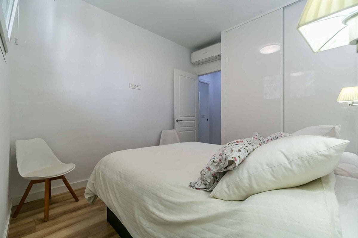 Apartamento de 3 habitaciones en Fuengirola en venta con piscina garaje - 346.600 € (Ref: 9414902)