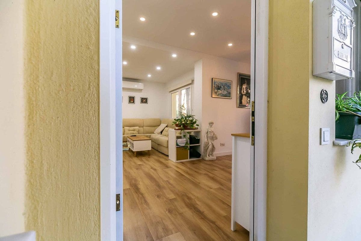 Apartamento de 3 habitaciones en Fuengirola en venta con piscina garaje - 346.600 € (Ref: 9414902)