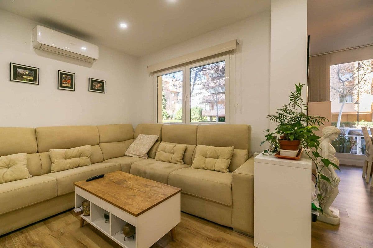 Apartamento de 3 habitaciones en Fuengirola en venta con piscina garaje - 346.600 € (Ref: 9414902)