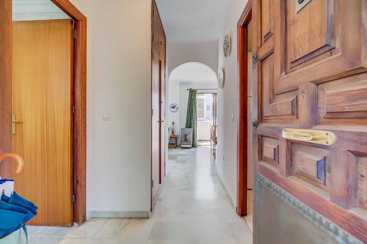 2 soveværelse Lejlighed til salg i Fuengirola med swimmingpool garage - € 395.000 (Ref: 9414903)