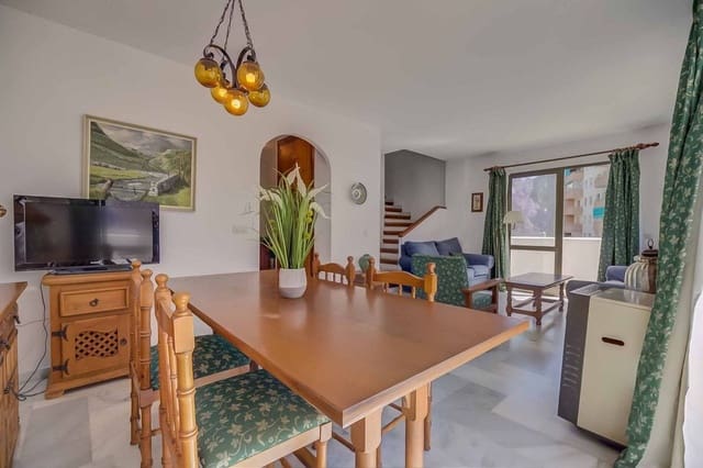 2 soverom Leilighet til salgs i Centro ciudad, Fuengirola med svømmebasseng garasje - € 395 000 (Ref: 9414903)