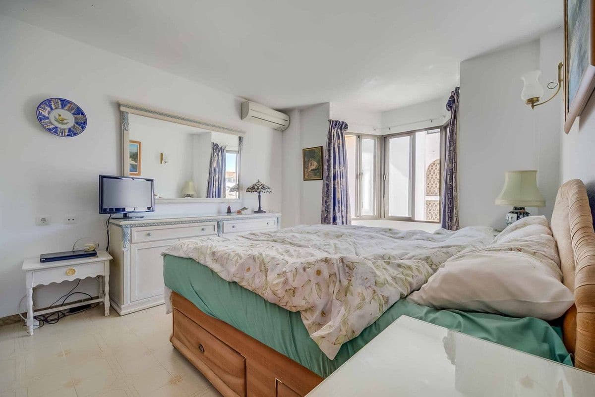 2 soveværelse Lejlighed til salg i Fuengirola med swimmingpool garage - € 395.000 (Ref: 9414903)