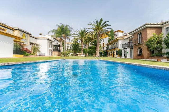 2 soverom Leilighet til salgs i Centro ciudad, Fuengirola med svømmebasseng garasje - € 395 000 (Ref: 9414903)
