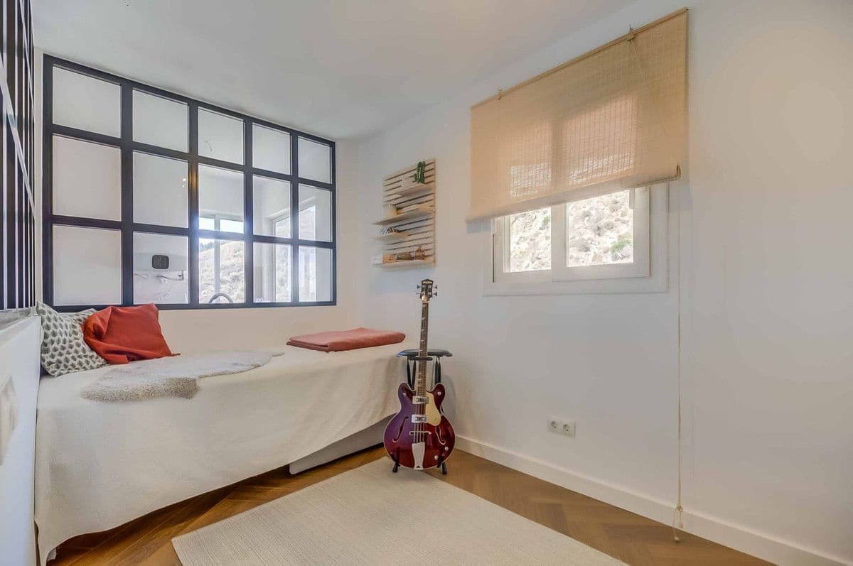 3 soveværelse Strandlejlighed til salg i Fuengirola med garage - € 469.000 (Ref: 9414907)