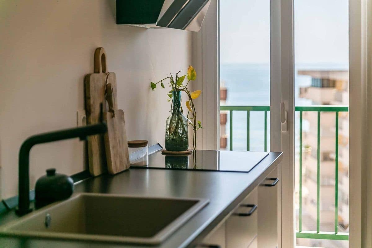 3 soveværelse Strandlejlighed til salg i Fuengirola med garage - € 469.000 (Ref: 9414907)