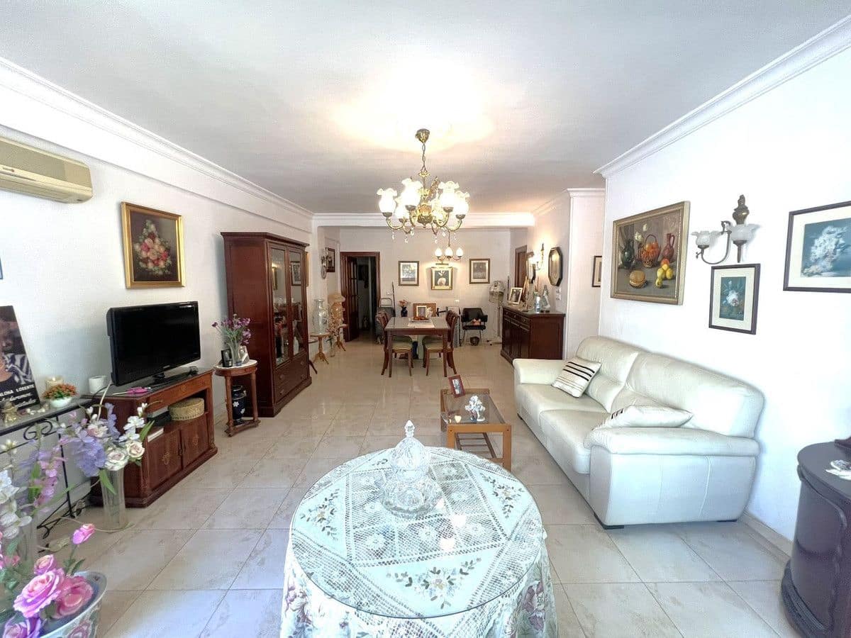 2 makuuhuone Huoneisto myytävänä paikassa Fuengirola - 450 000 € (Ref: 9414908)