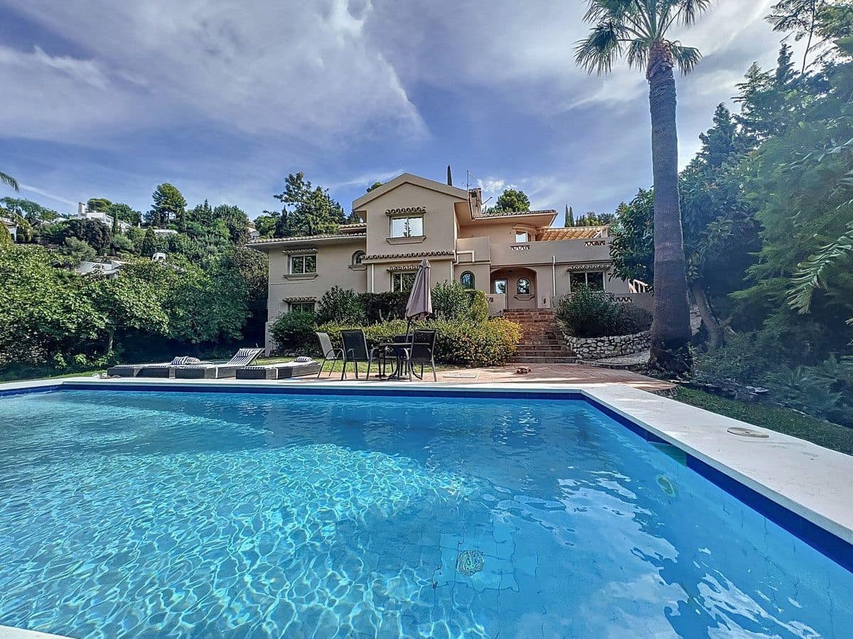 5 soveværelse Villa til salg i Mijas med swimmingpool garage - € 1.000.000 (Ref: 9429112)