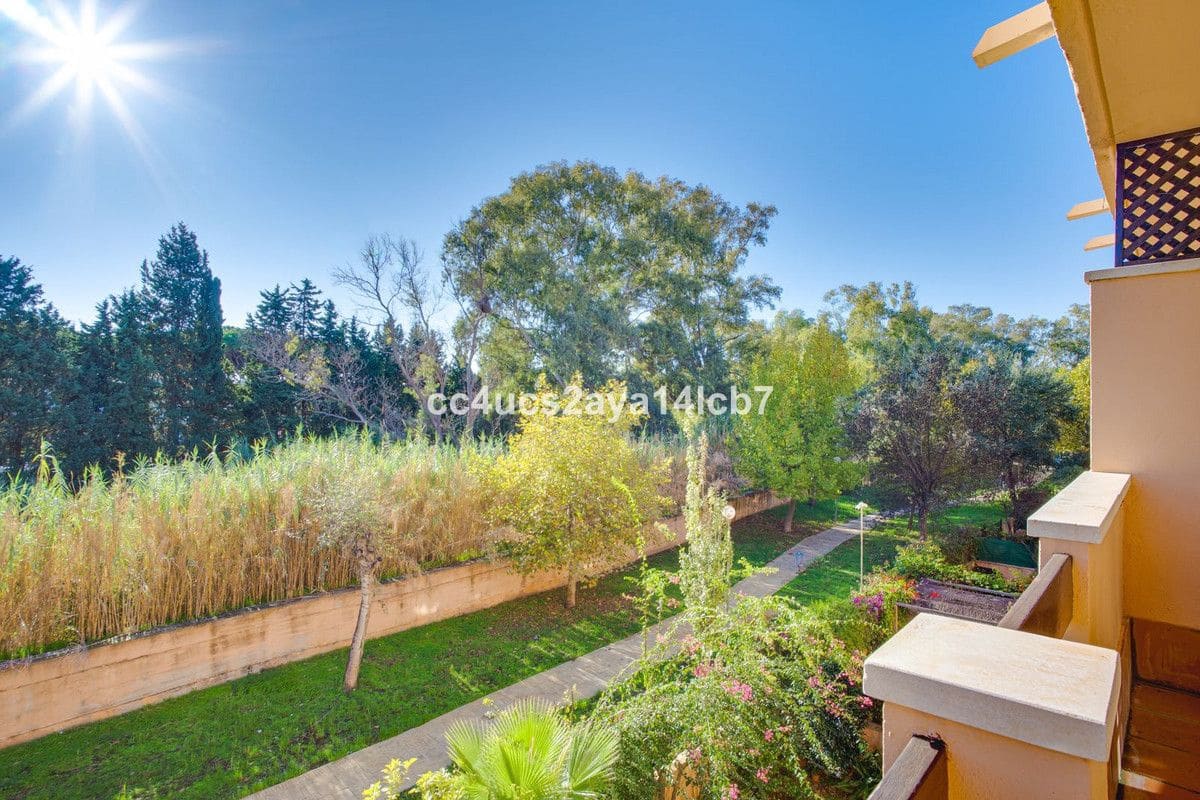 3 soverom Leilighet til salgs i Marbella med svømmebasseng garasje - € 455 000 (Ref: 9431990)