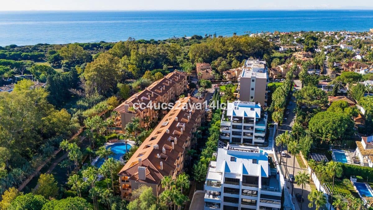 3 soverom Leilighet til salgs i Marbella med svømmebasseng garasje - € 455 000 (Ref: 9431990)