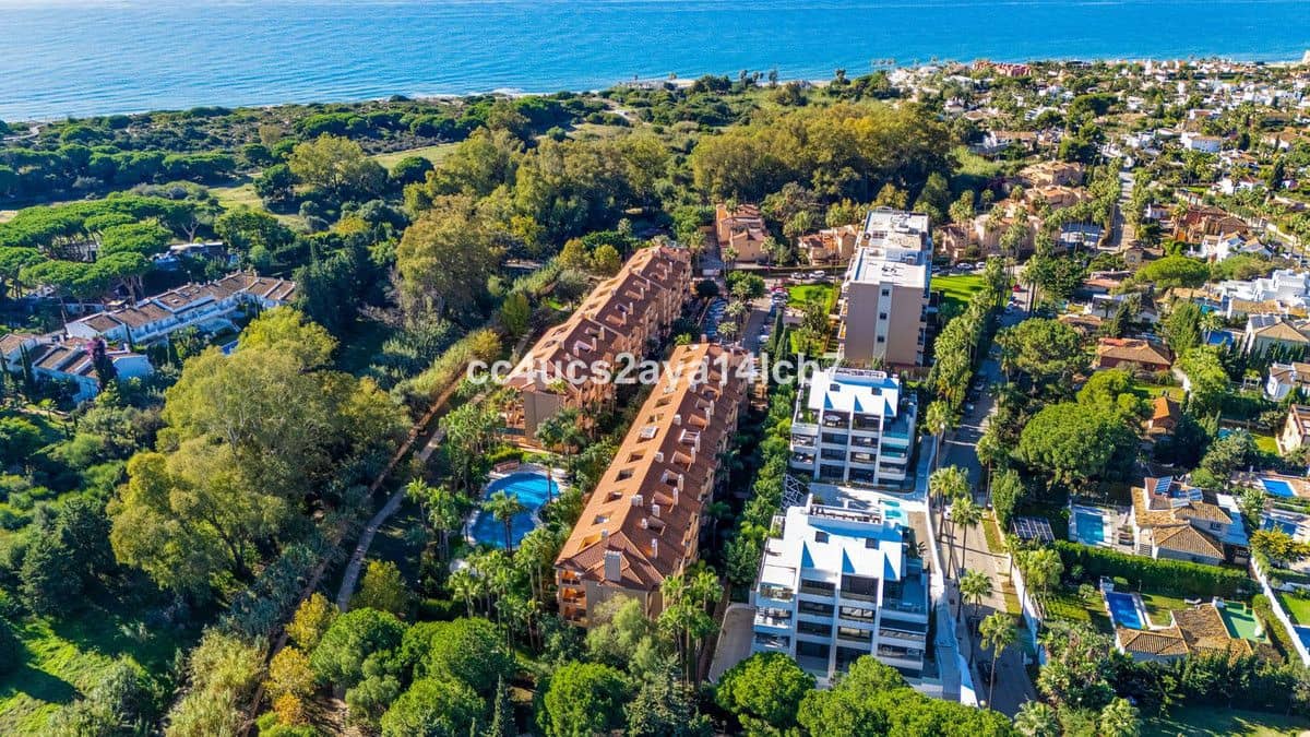 3 makuuhuone Huoneisto myytävänä paikassa Marbella mukana uima-altaan 
autotalli - 455 000 € (Ref: 9431990)