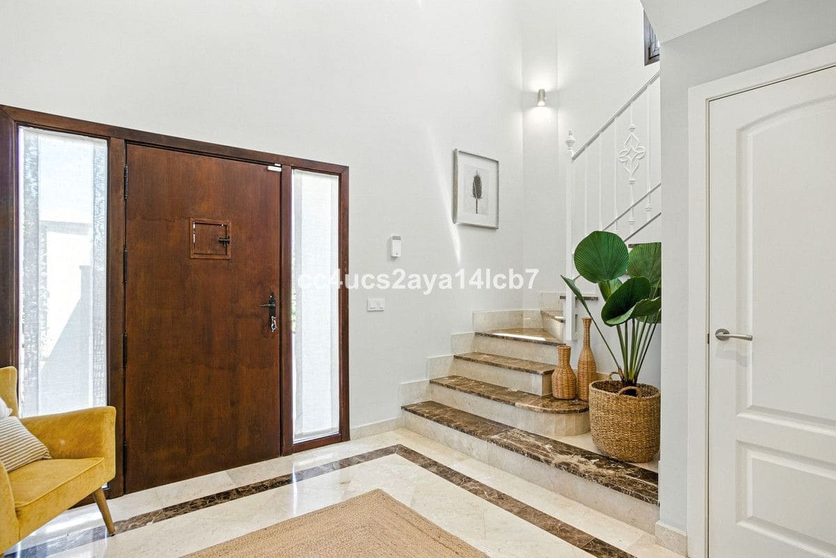 3 bedroom Villa for sale in Bel-Air with garage - € 945,000 (Ref: 9438985)