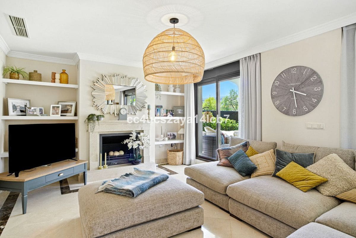 3 bedroom Villa for sale in Bel-Air with garage - € 945,000 (Ref: 9438985)