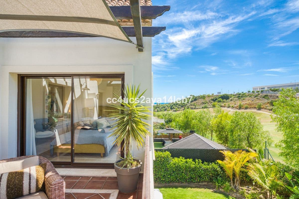 3 bedroom Villa for sale in Bel-Air with garage - € 945,000 (Ref: 9438985)