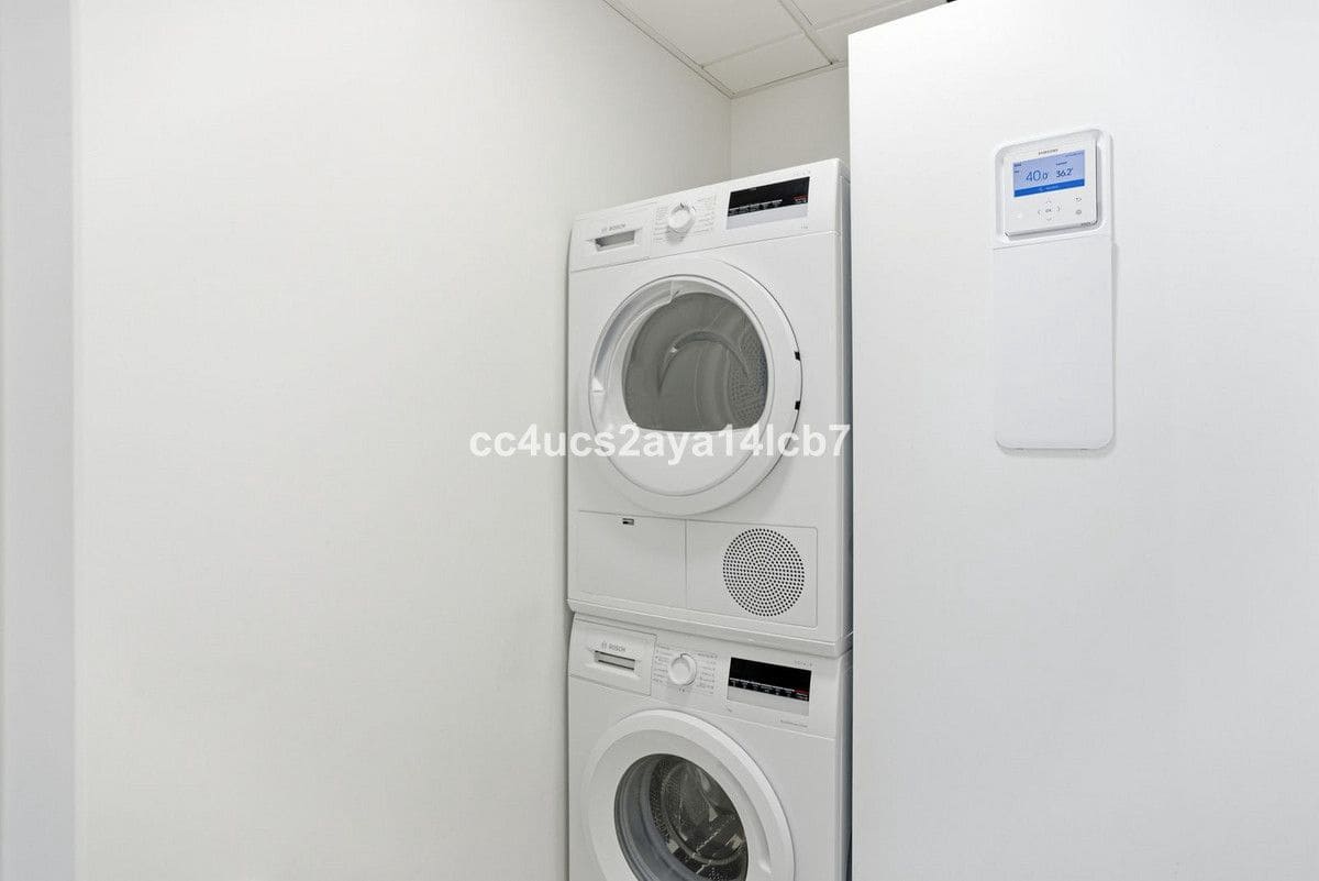 3 sypialnia Apartament na sprzedaż w Mijas z basenem garażem - 739 000 € (Ref: 9438986)