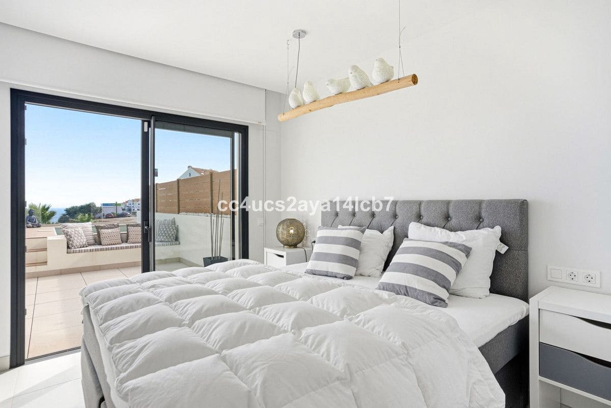 3 sypialnia Apartament na sprzedaż w Mijas z basenem garażem - 739 000 € (Ref: 9438986)