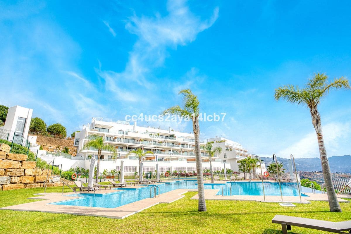 3 sypialnia Apartament na sprzedaż w Mijas z basenem garażem - 739 000 € (Ref: 9438986)