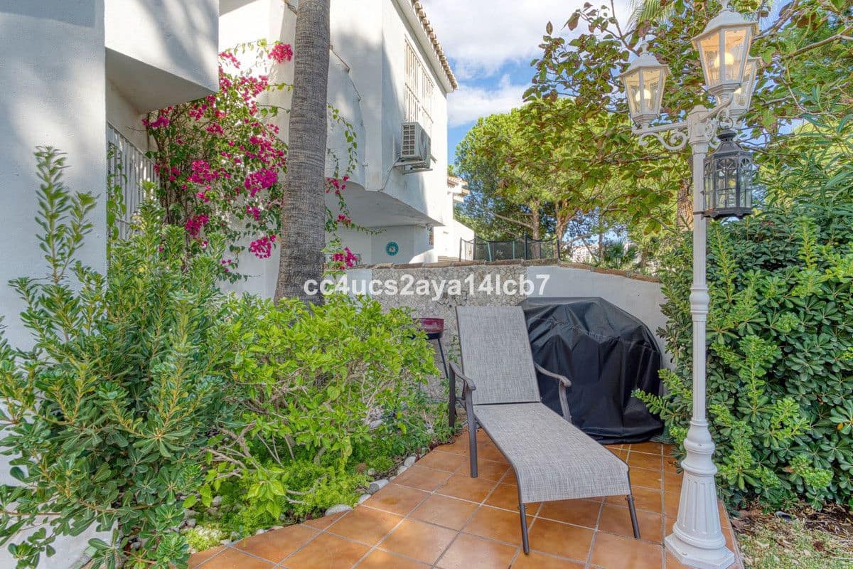 3 makuuhuone Omakotitalo myytävänä paikassa Mijas mukana uima-altaan 
autotalli - 495 000 € (Ref: 9438987)