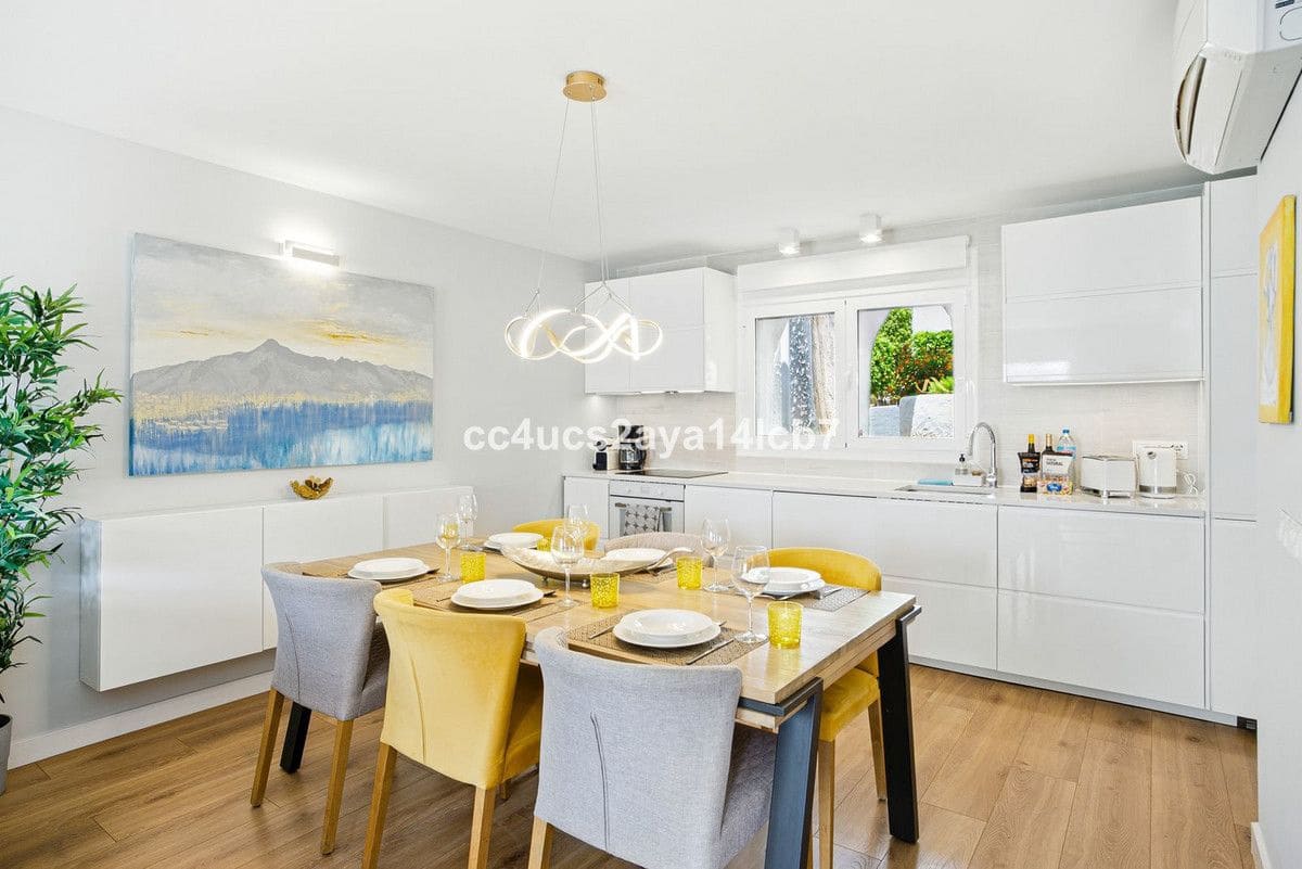 3 soverom Hus til salgs i Marbella med svømmebasseng - € 795 000 (Ref: 9445511)